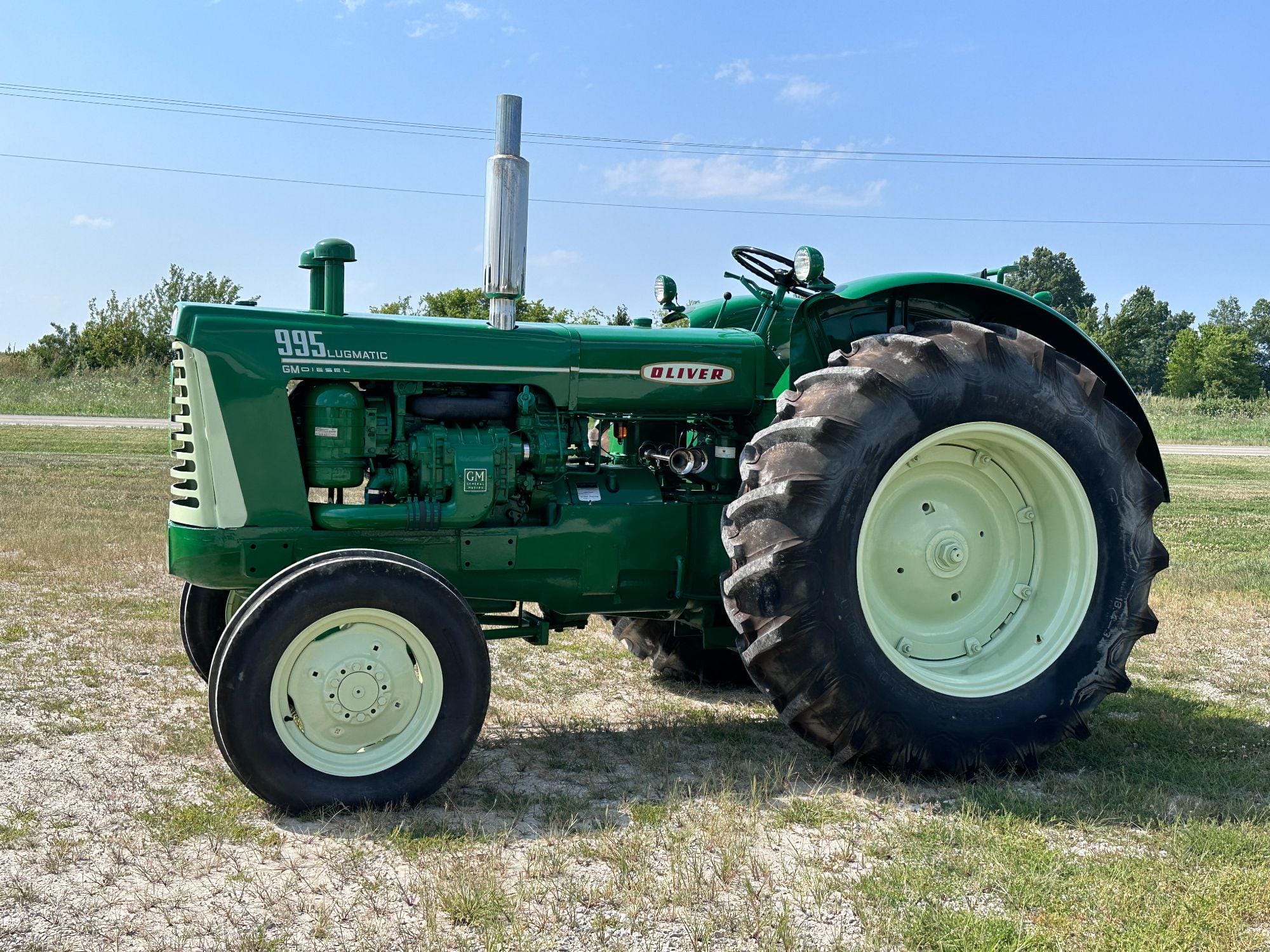 Main image Oliver 995