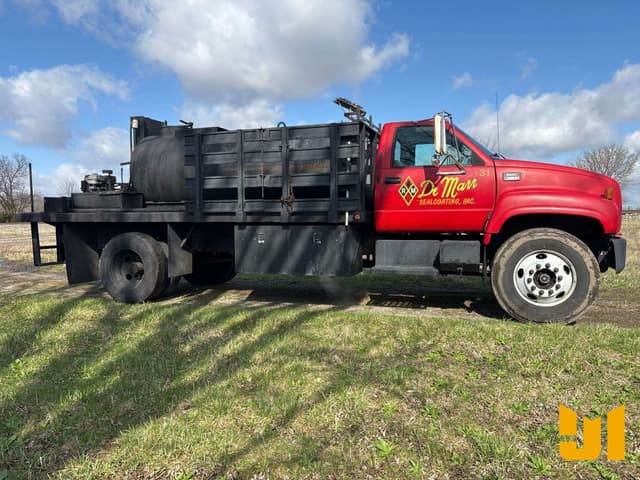 Image of GMC C6500 equipment image 3