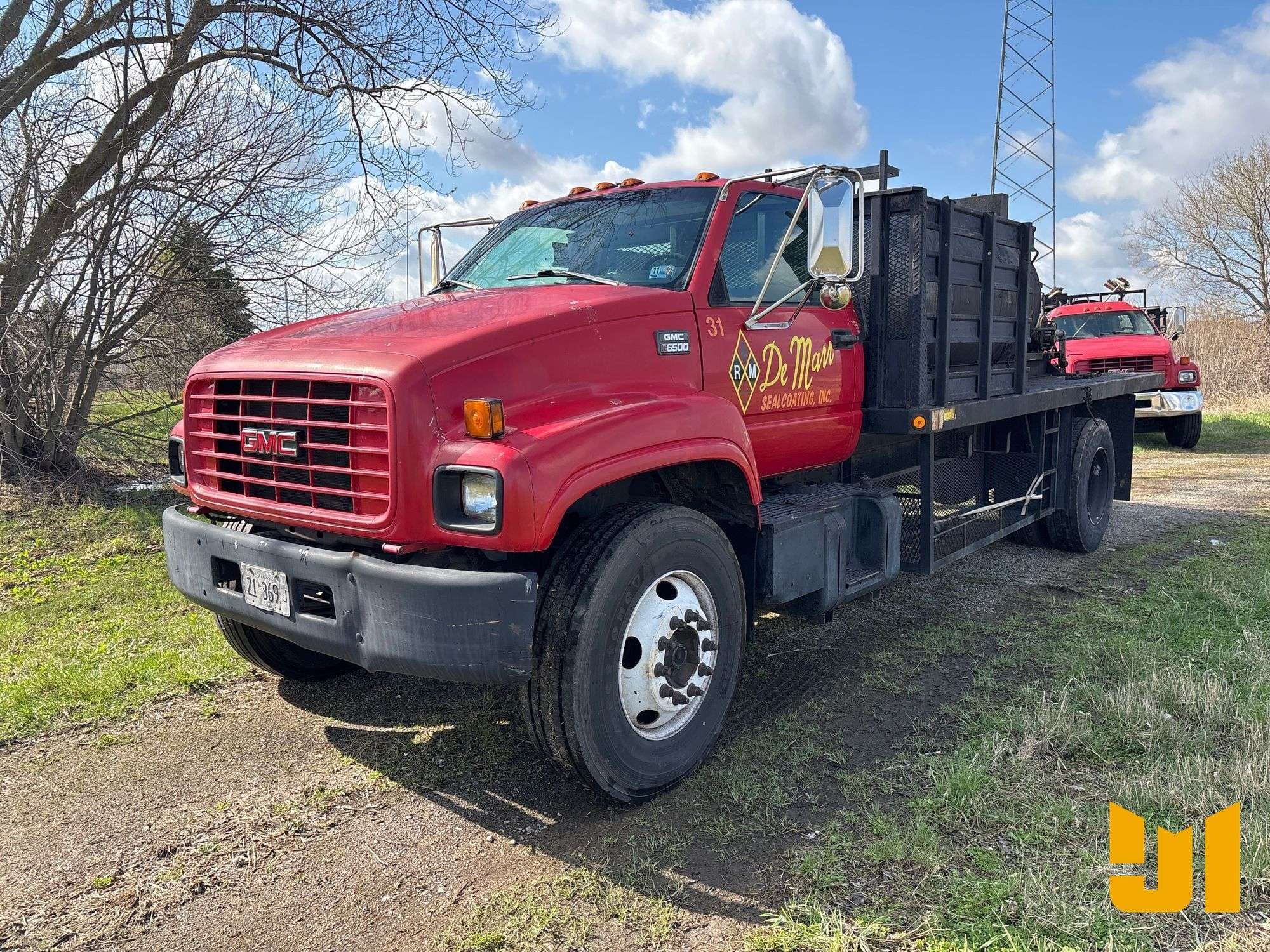 GMC C6500 Equipment Image0