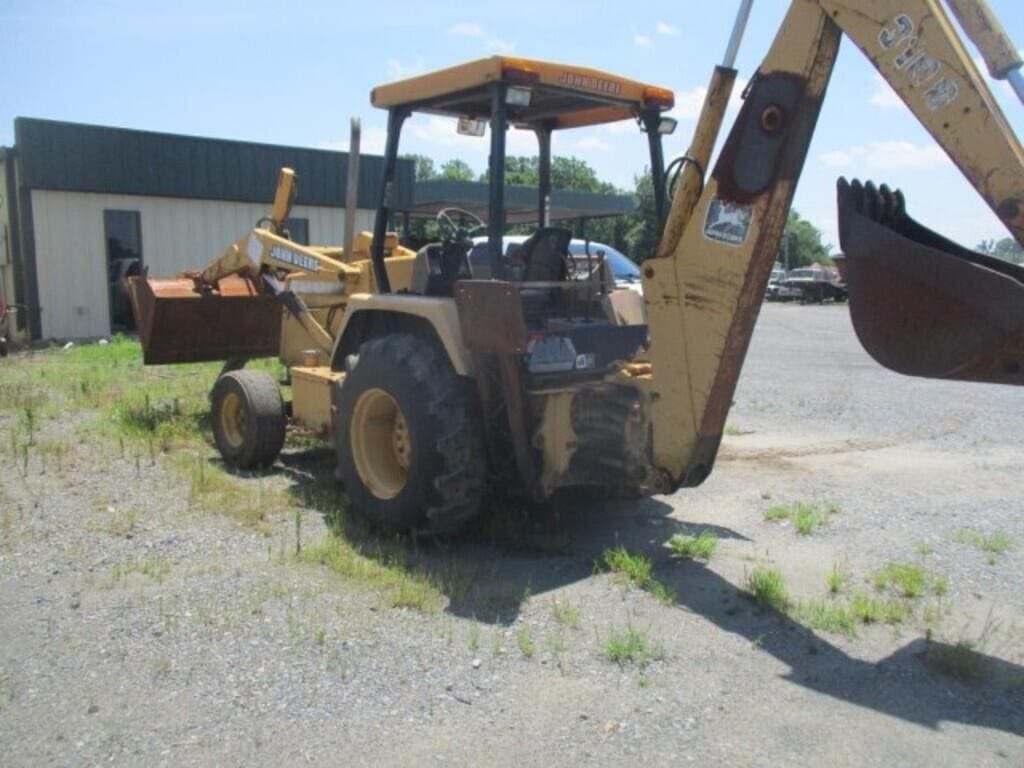 John Deere 310D Equipment Image0