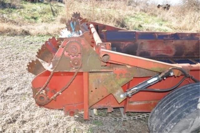 Image of New Holland 185 equipment image 4