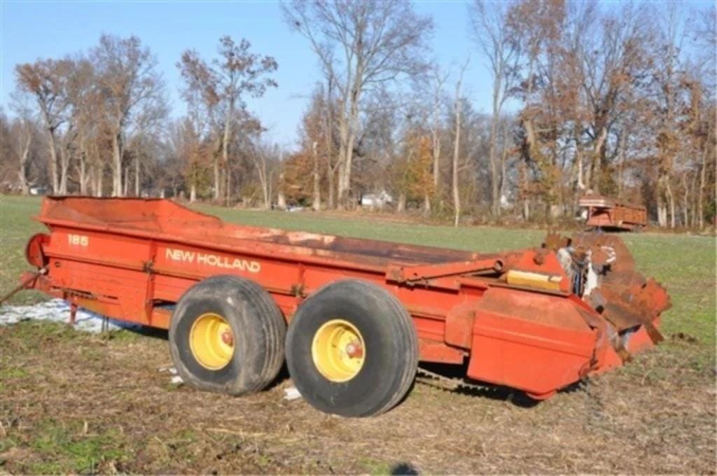 New Holland 185 Equipment Image0