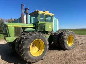 John Deere 7520 Image