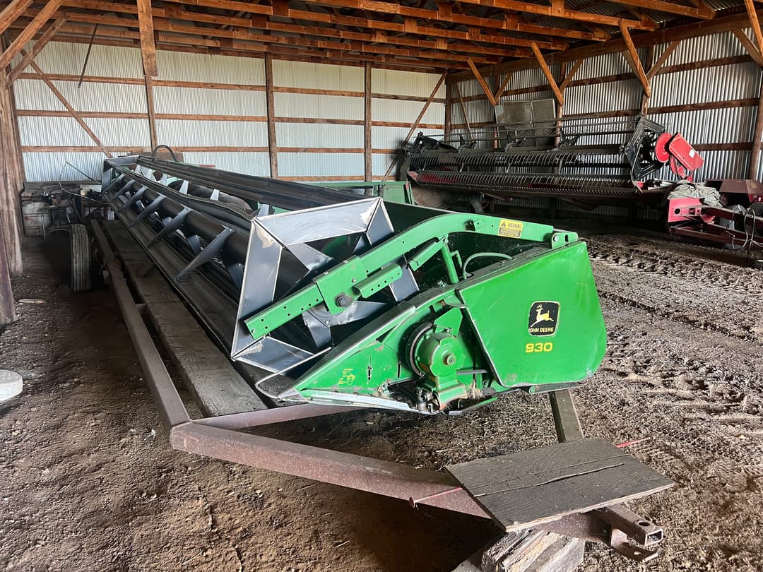 Image of John Deere 930 Image 1