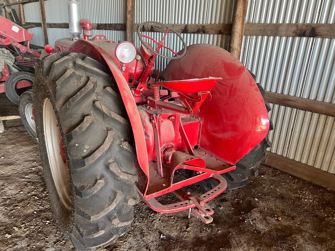 Image of McCormick-Deering W-9 Image 1