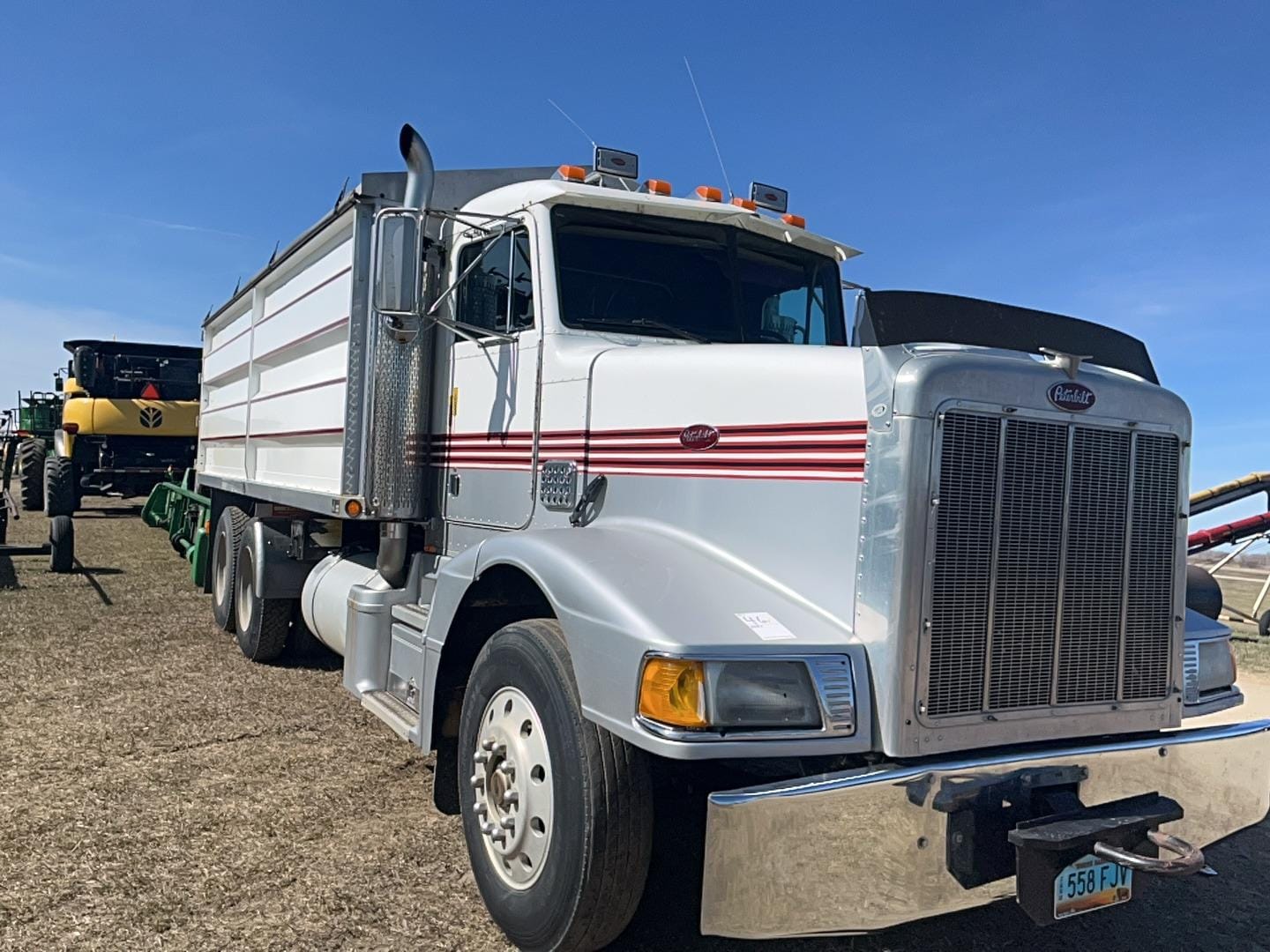 Main image Peterbilt 377