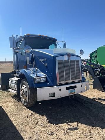 Main image Kenworth T800