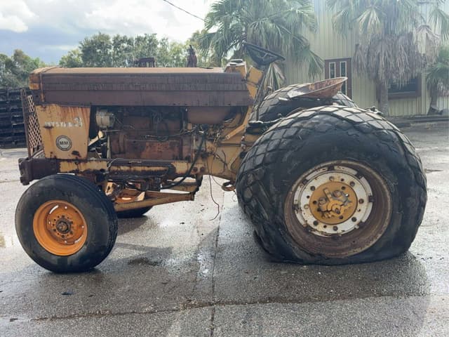 Image of Minneapolis-Moline Jet Star 3 equipment image 2