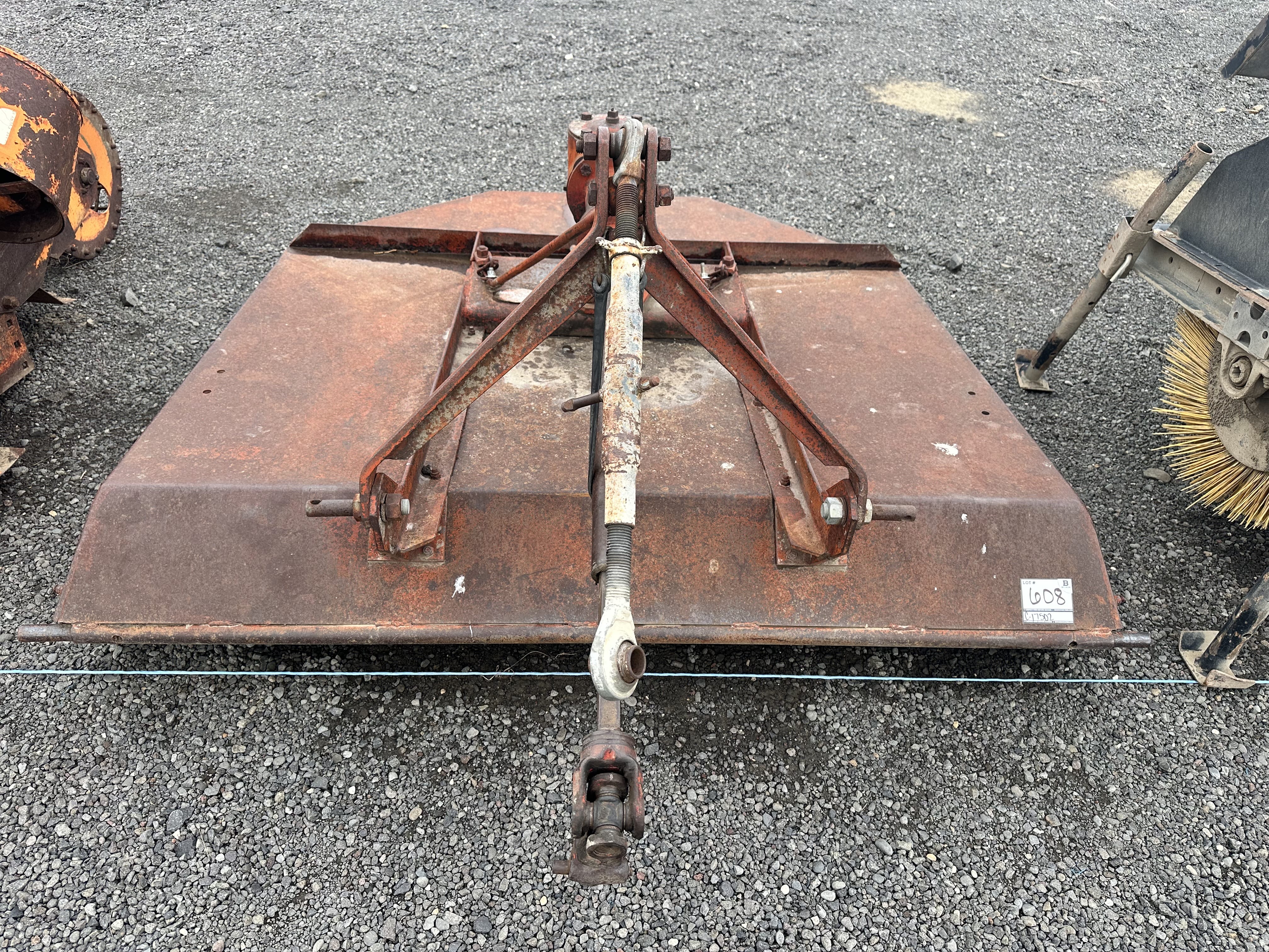 Servis E60 Equipment Image0