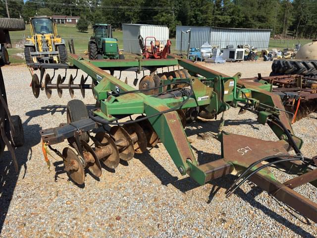 Image of John Deere 630 equipment image 3