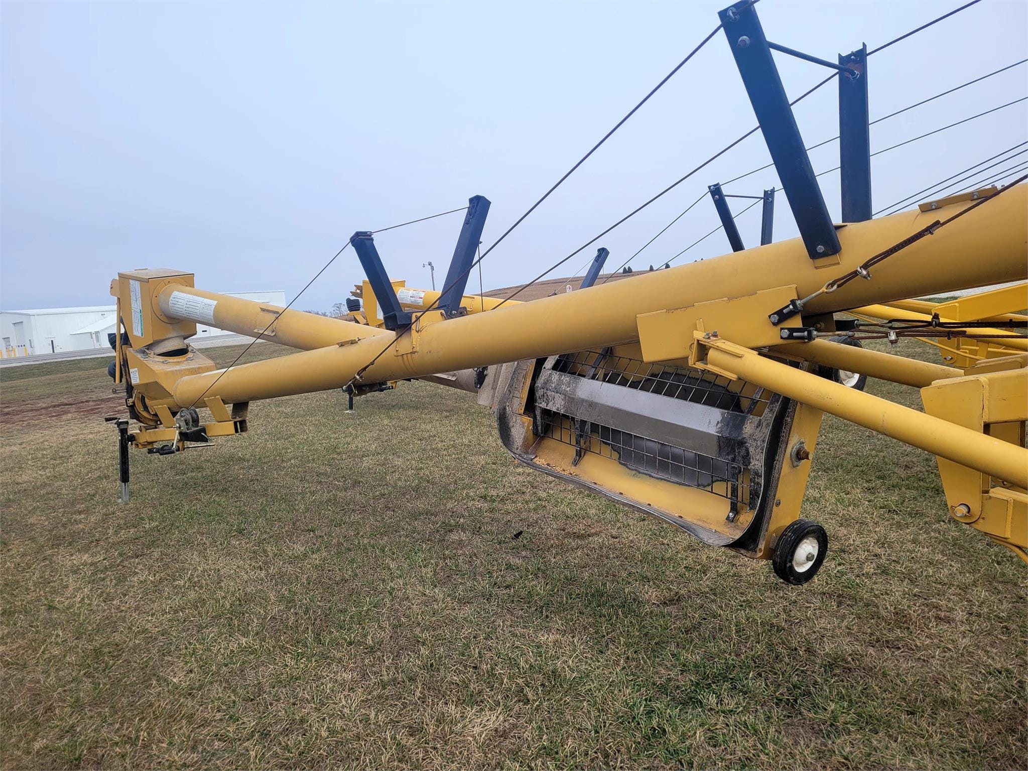 Sheyenne 1410 Equipment Image0