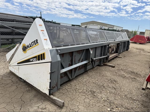 Image of Sheyenne Sunmaster 12R30 equipment image 3