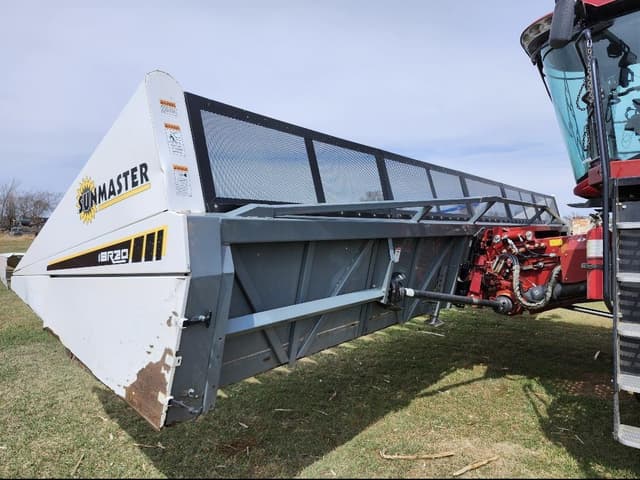 Image of Sheyenne Sunmaster 18R20 equipment image 2