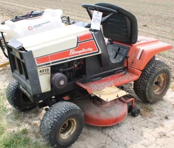 Main image Simplicity 4212