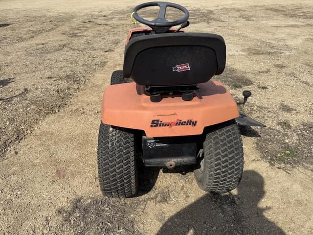 Image of Simplicity Broadmoor equipment image 4