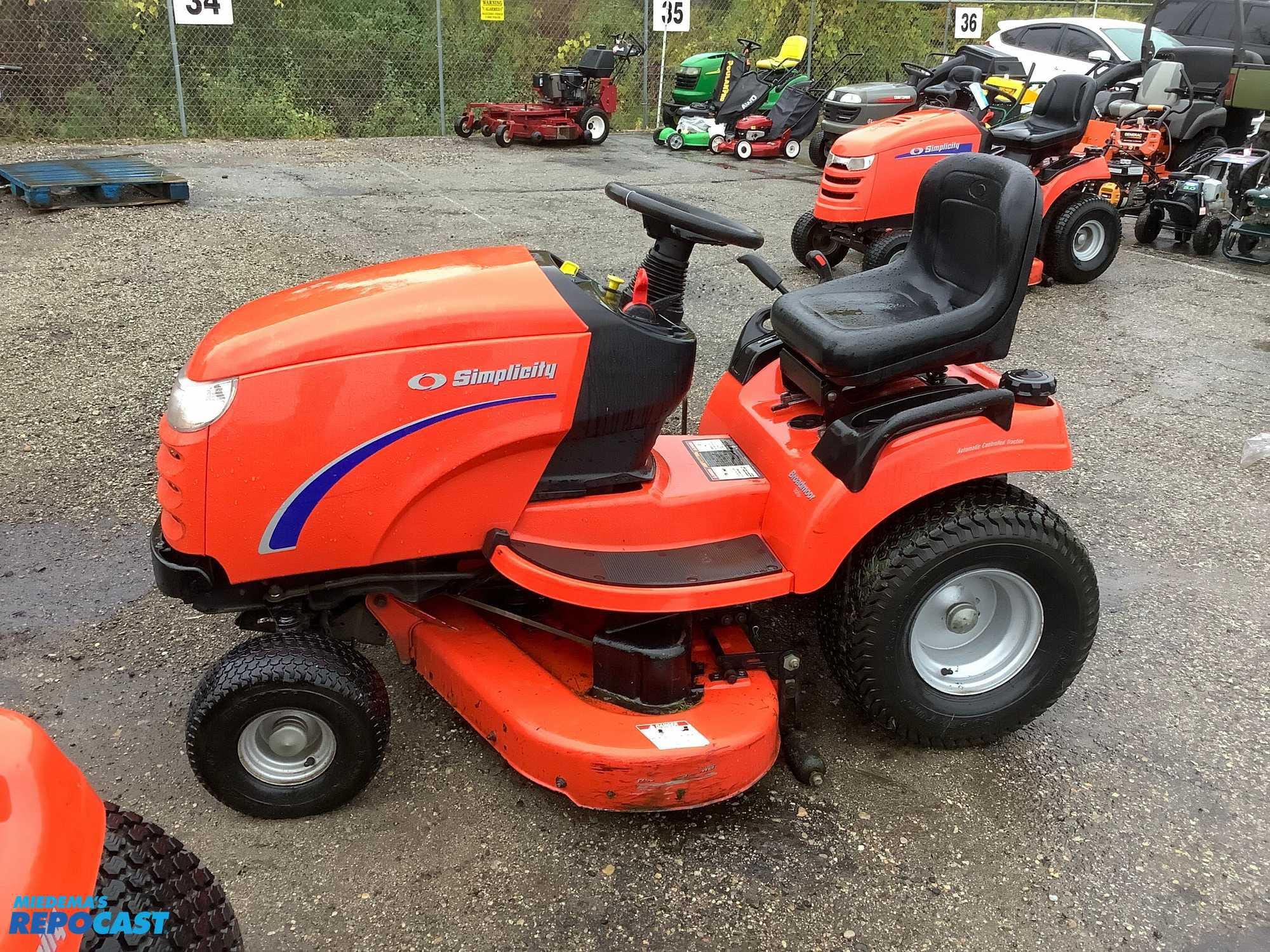 Main image Simplicity Broadmoor