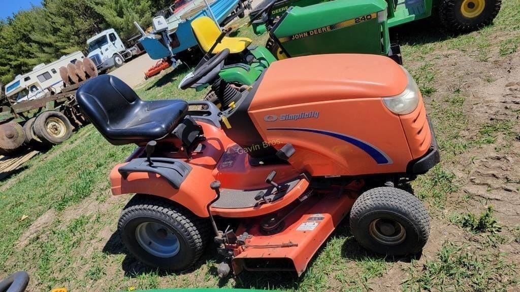 Main image Simplicity Broadmoor