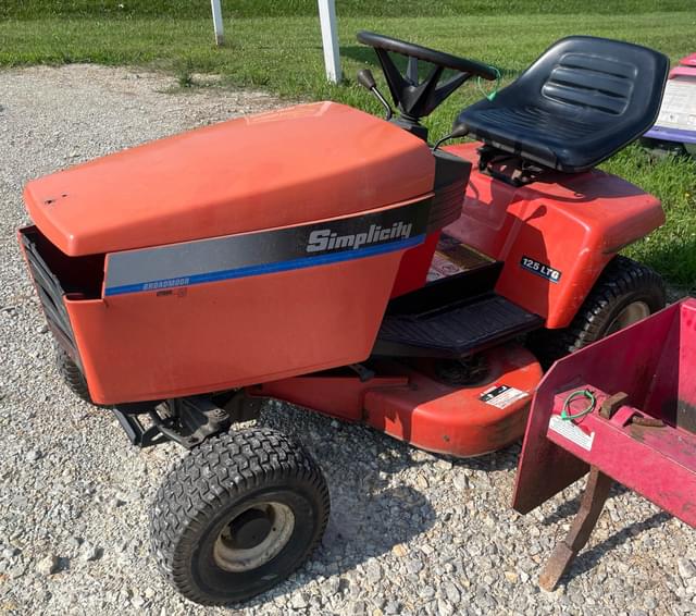 Image of Simplicity Broadmoor equipment image 2
