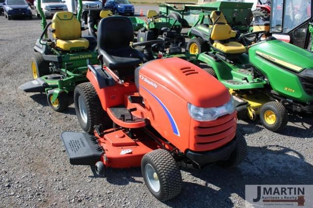 Image of Simplicity Prestige equipment image 1