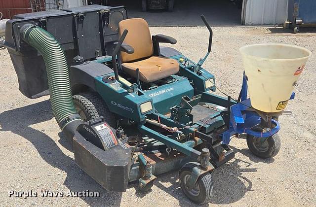 Image of Simplicity Stallion ZT2561 equipment image 2