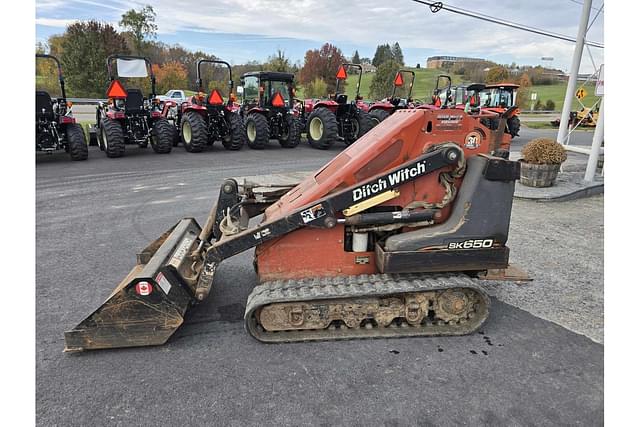 Image of Ditch Witch SK650 equipment image 1