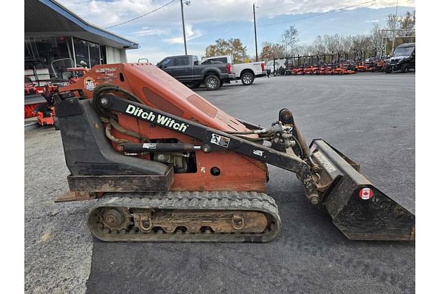 Image of Ditch Witch SK650 equipment image 2