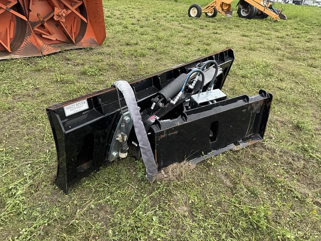 Image of Skidpro 667 equipment image 2