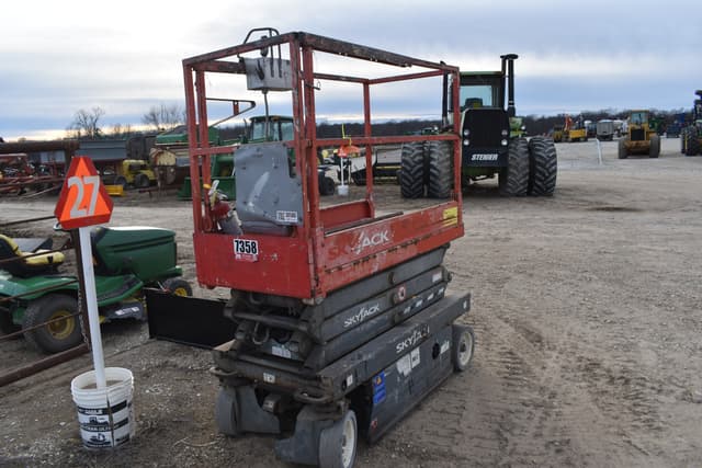 Image of Sky Jack SJIII3219 equipment image 3