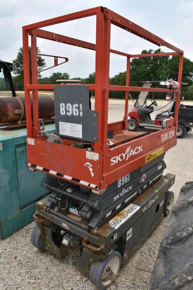 Image of Sky Jack SJIII3219 equipment image 2