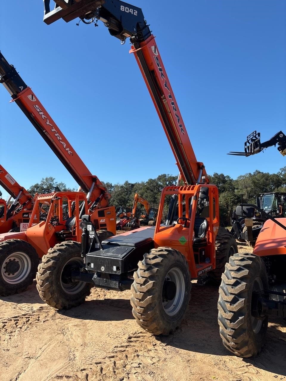 2023 Skytrak 8042 Equipment Image0