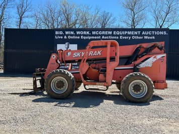 Main image Skytrak 8042