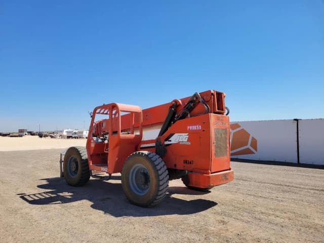 Image of Skytrak 8042 equipment image 2