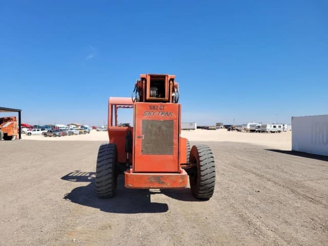 Image of Skytrak 8042 equipment image 3