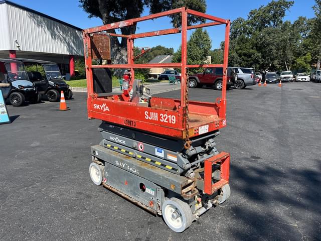 Image of Sky Jack SJIII3219 equipment image 3