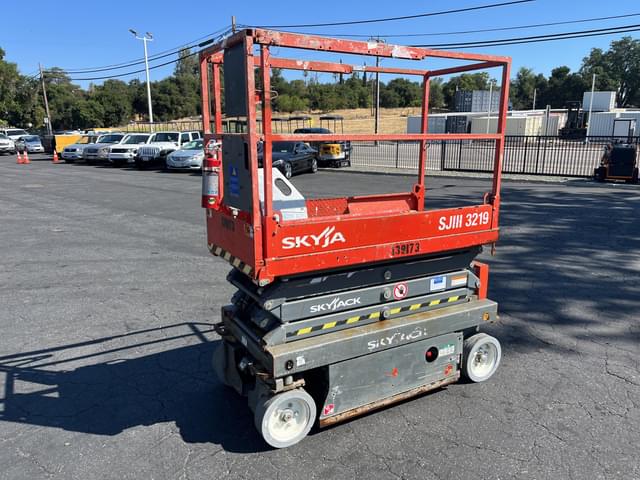 Image of Sky Jack SJIII3219 equipment image 1