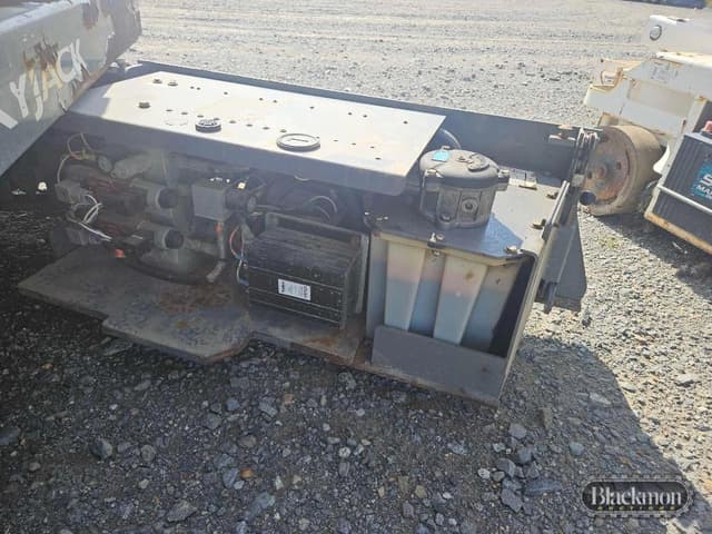 Image of Sky Jack SJIII3219 equipment image 4