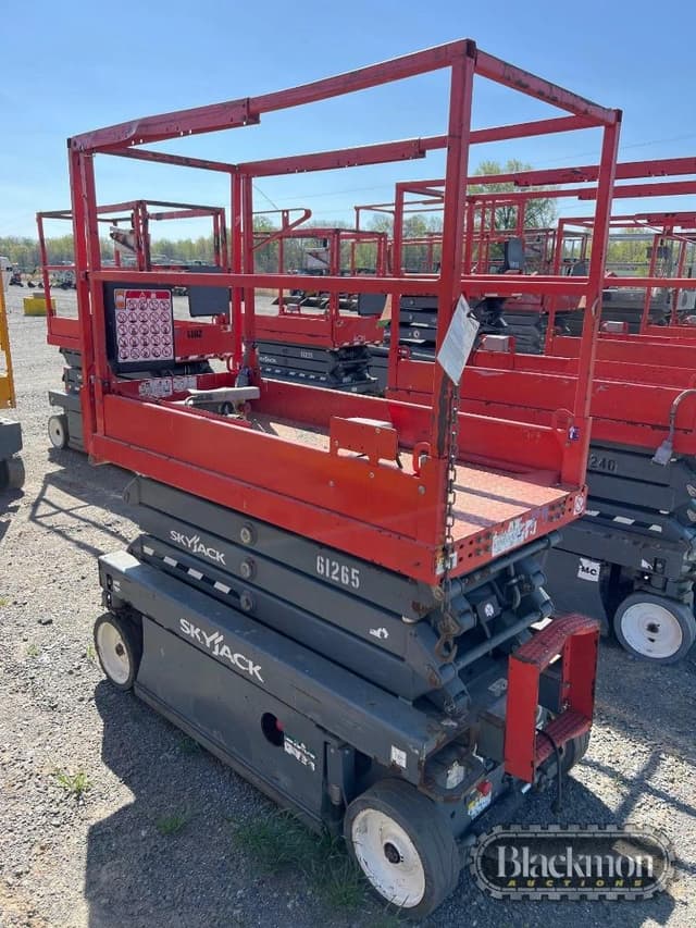 Image of Sky Jack SJIII3219 equipment image 2