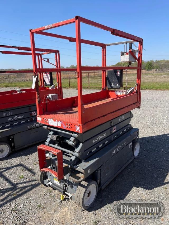 Image of Sky Jack SJIII3215 equipment image 2