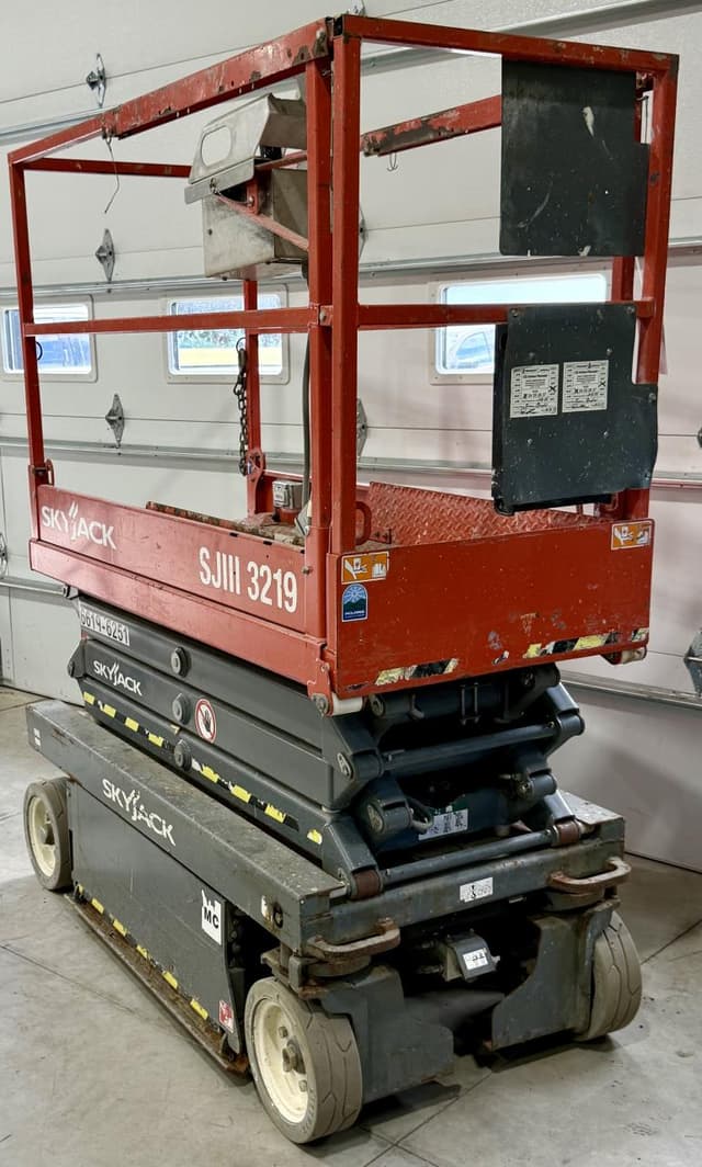 Image of Sky Jack SJIII3219 equipment image 2