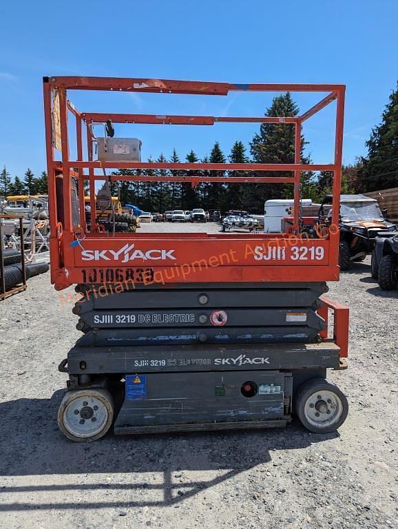 Image of Sky Jack SJIII3219 equipment image 2