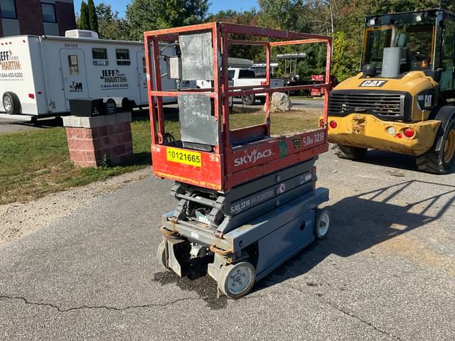 Image of Sky Jack SJ3219 equipment image 4