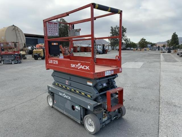 Image of Sky Jack SJIII3219 equipment image 3