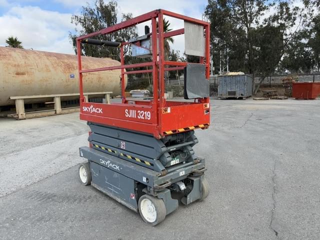 Image of Sky Jack SJIII3219 equipment image 1