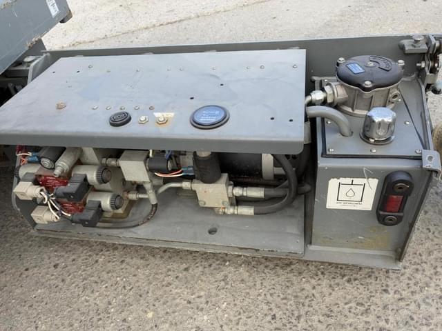 Image of Sky Jack SJIII3219 equipment image 4