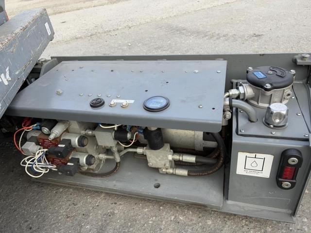 Image of Sky Jack SJIII3219 equipment image 4
