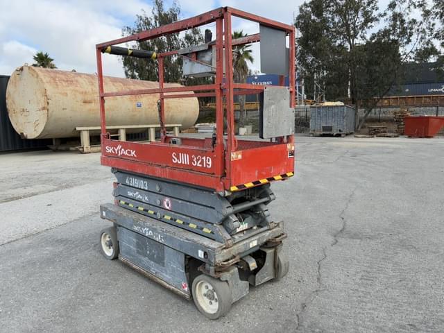 Image of Sky Jack SJIII3219 equipment image 1