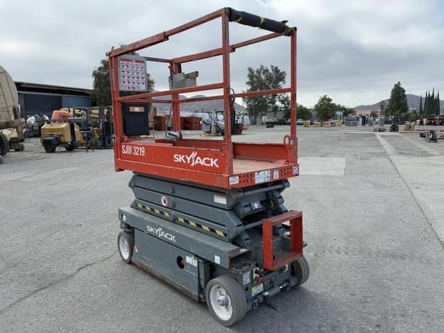Image of Sky Jack SJIII3219 equipment image 3