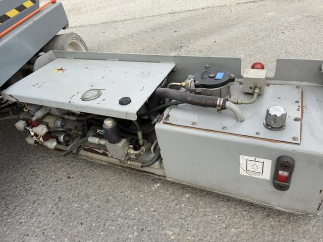 Image of Sky Jack SJIII3226 equipment image 4