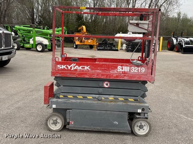Image of Sky Jack SJ III-3219 equipment image 3