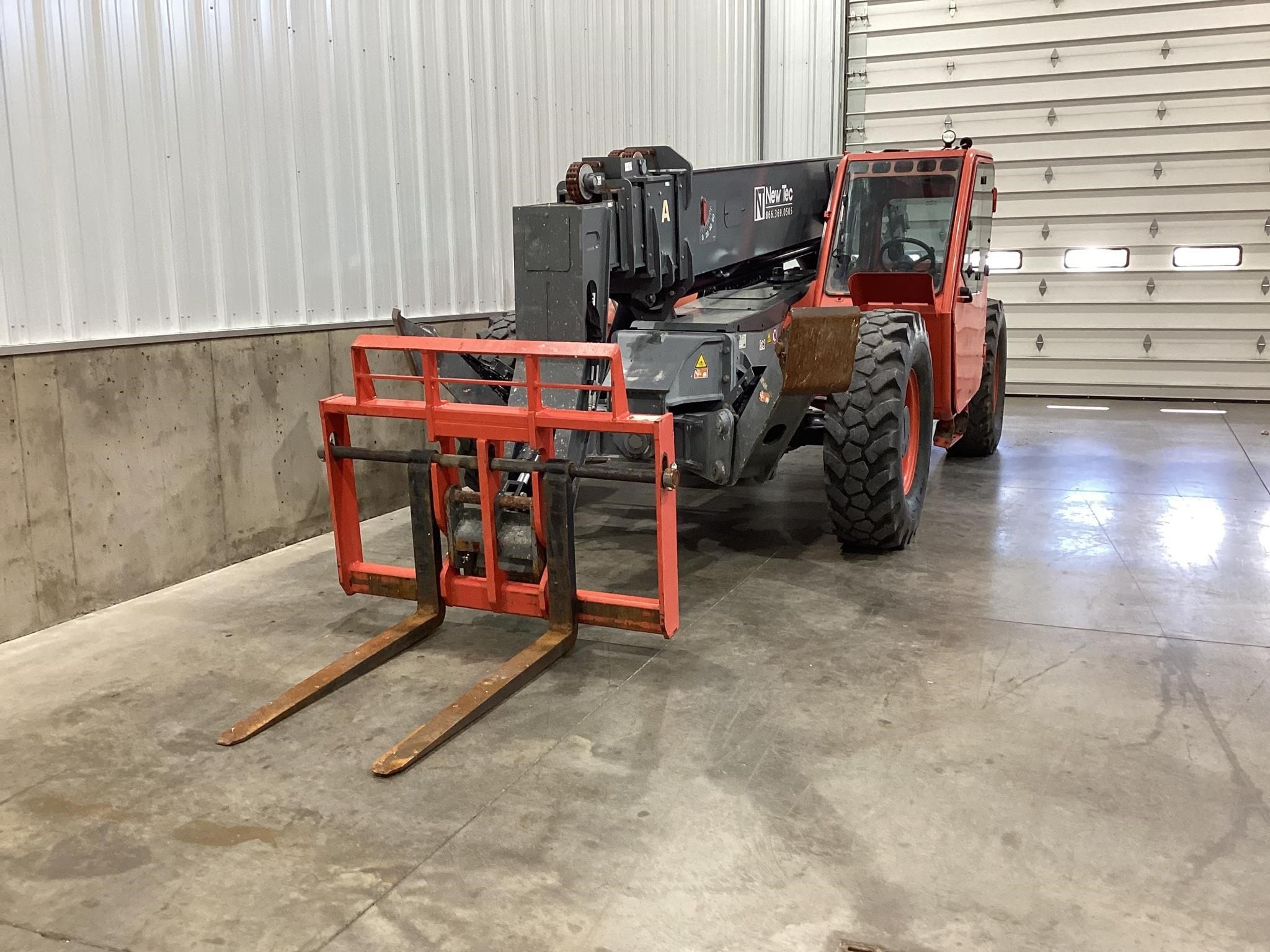 2018 Sky Jack SJ1056 TH Equipment Image0